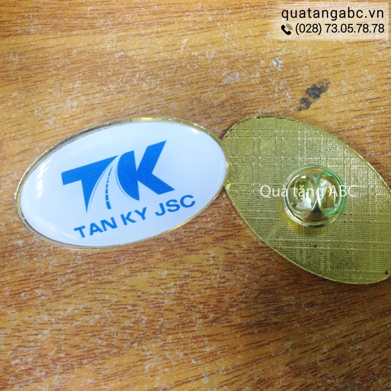 Huy hiệu kim loại công ty CP Tan Ky đặt làm tại INLOGO