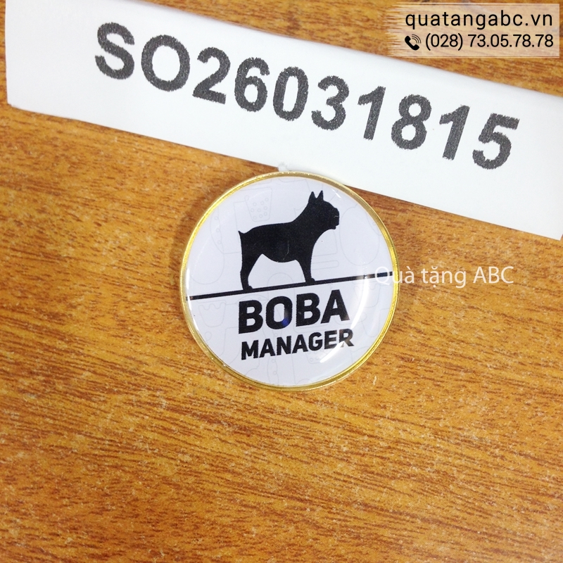 Huy hiệu kim loại Boba Manager đặt làm tại INLOGO